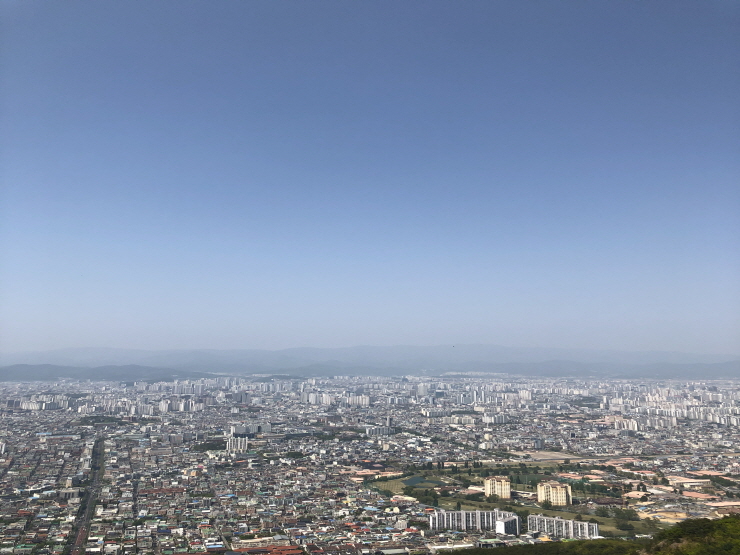클릭을 하시면 실제 이미지 크기로 보실 수 있습니다.